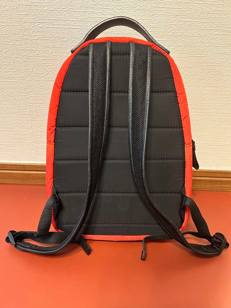 【美品】SALE！ モンクレール　小ぶりでかわいいリュック　オレンジ系