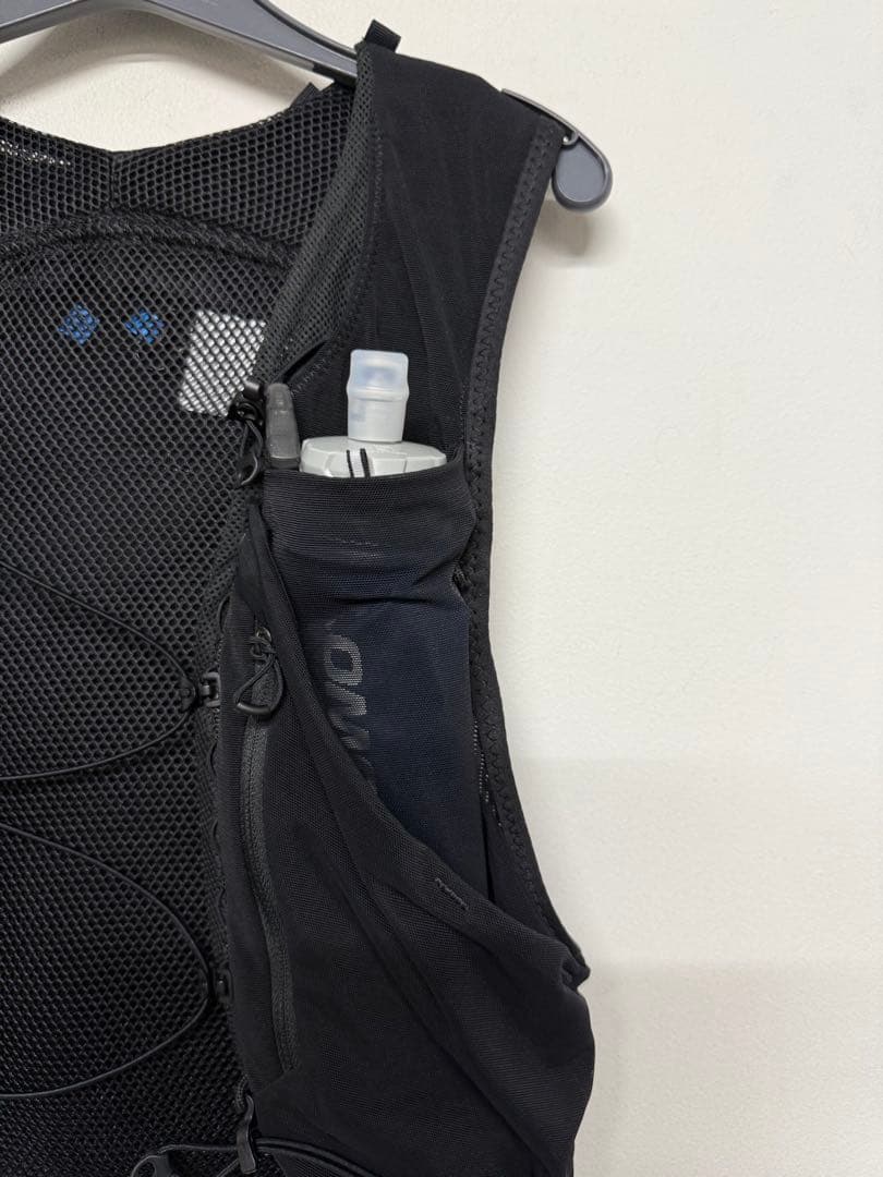 新品SALOMON ACTIVE SKIN 12 ランニングベスト　M