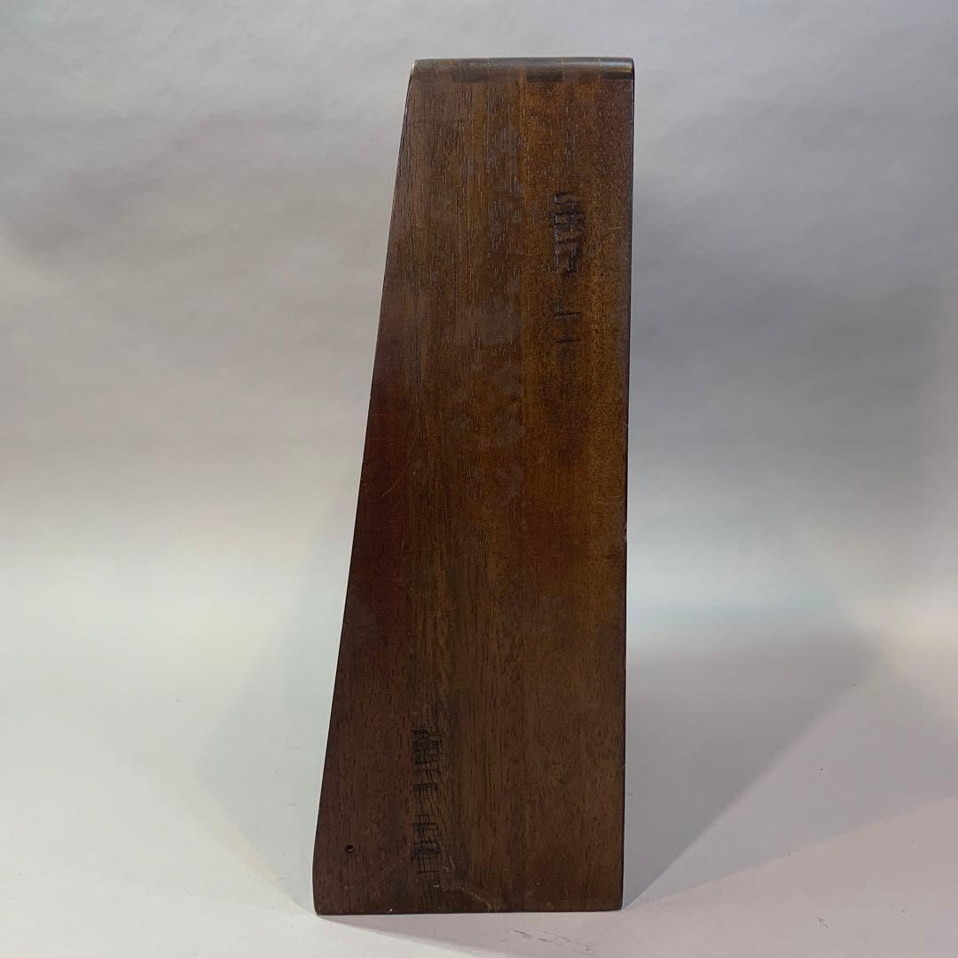 古い棚　手紙入れ