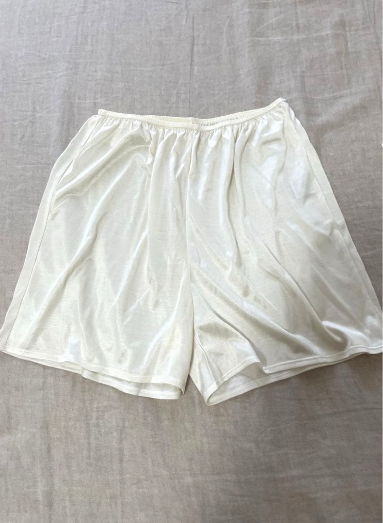 lounge WRAY　シルクナイトウェア　セットアップ