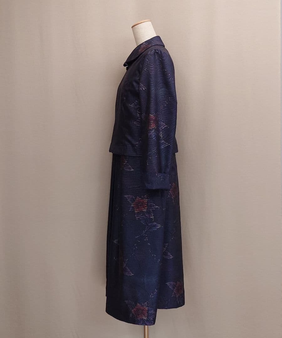 着物リメイク パイピングカラーのジャケットとプリーツワンピース