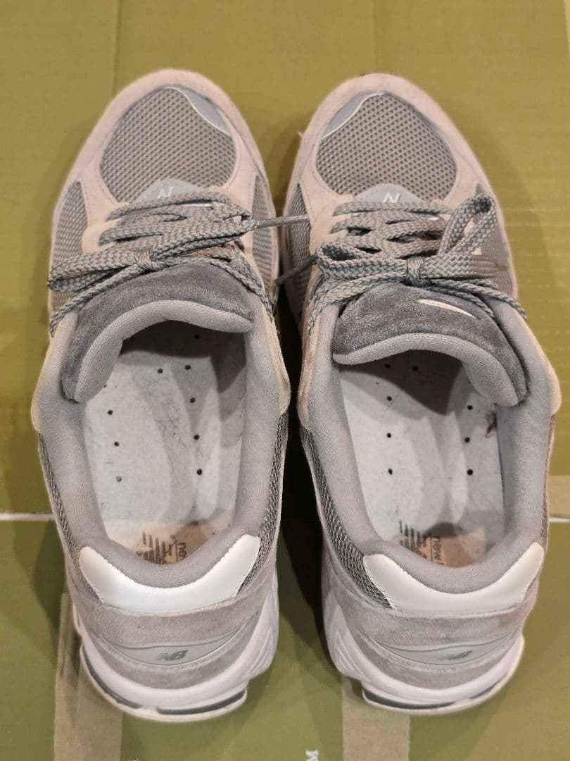 F*i様 New Balance 2002R グレー