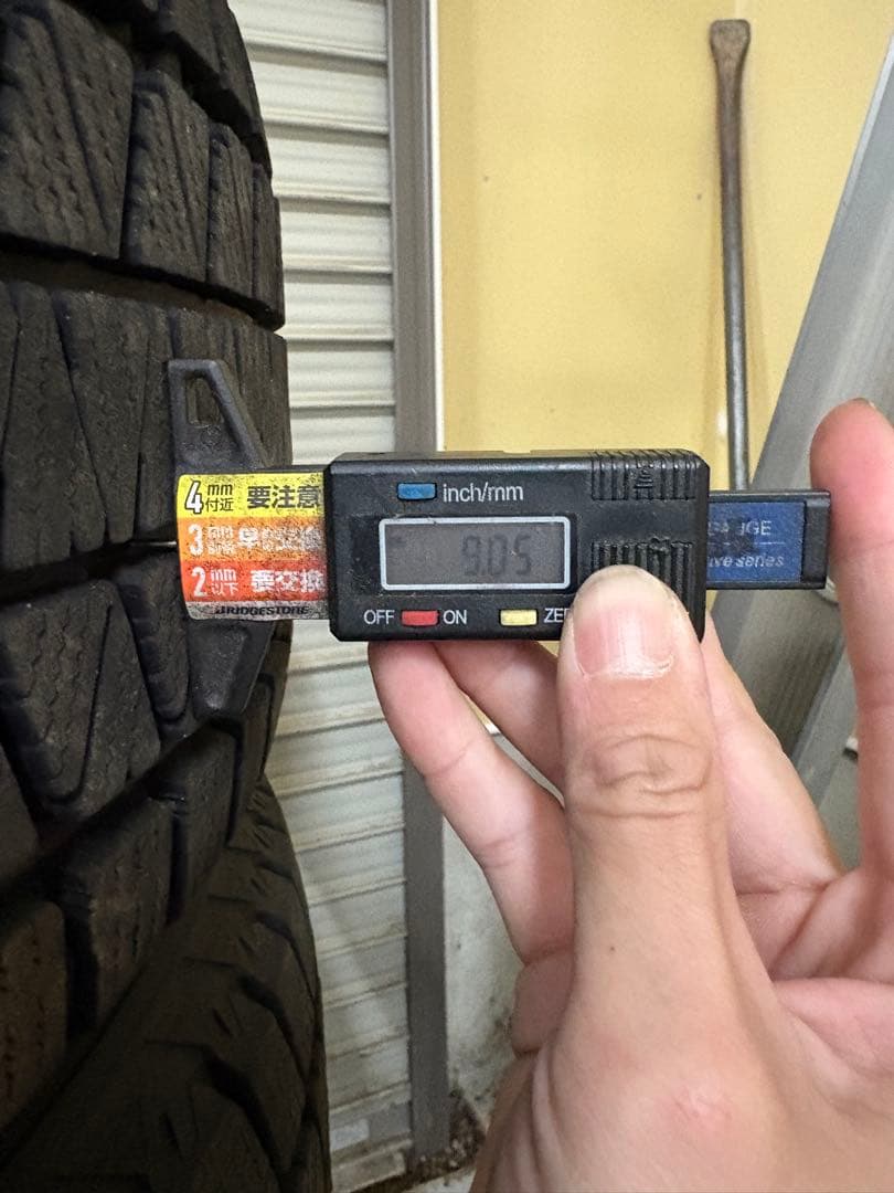 （送料無料）ブリザック DM-V3 235/60R18 4本セット