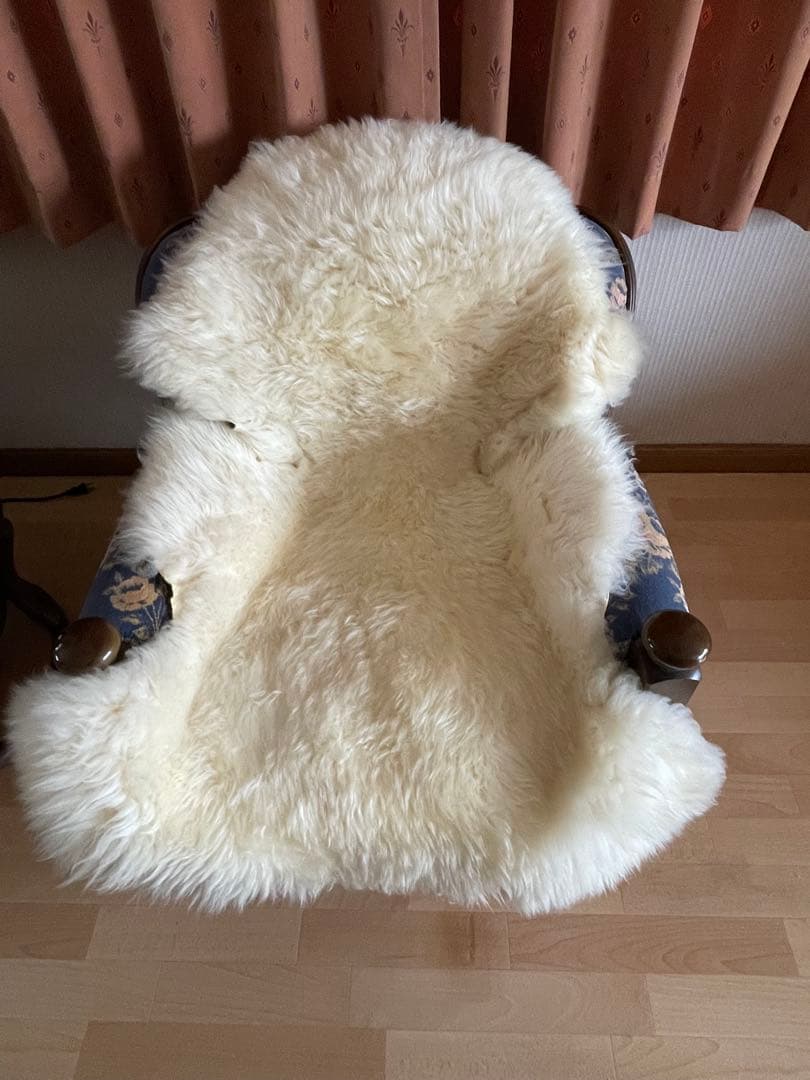 アイボリー・シープスキン・ムートン・ラムファー