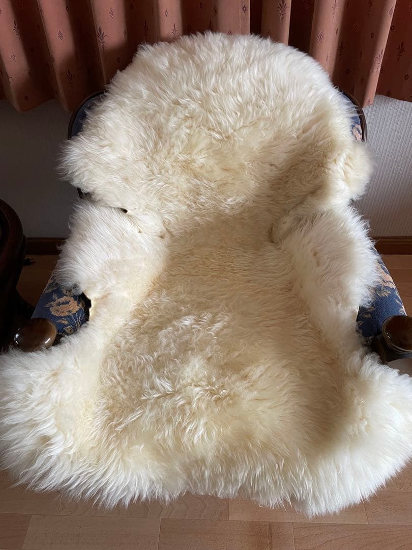 アイボリー・シープスキン・ムートン・ラムファー