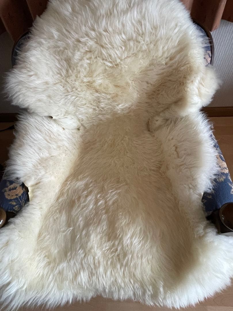 アイボリー・シープスキン・ムートン・ラムファー