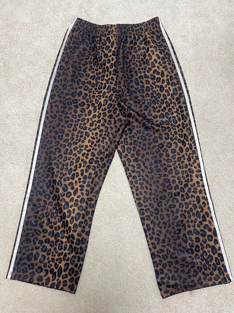 完売品　adidasレオパード トラックパンツ L