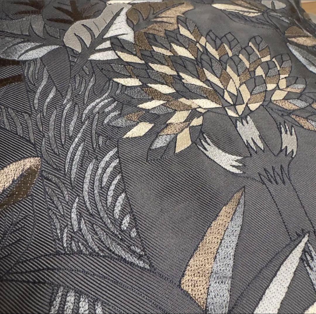 未使用 HERMES エルメス クッション 刺繍デザイン