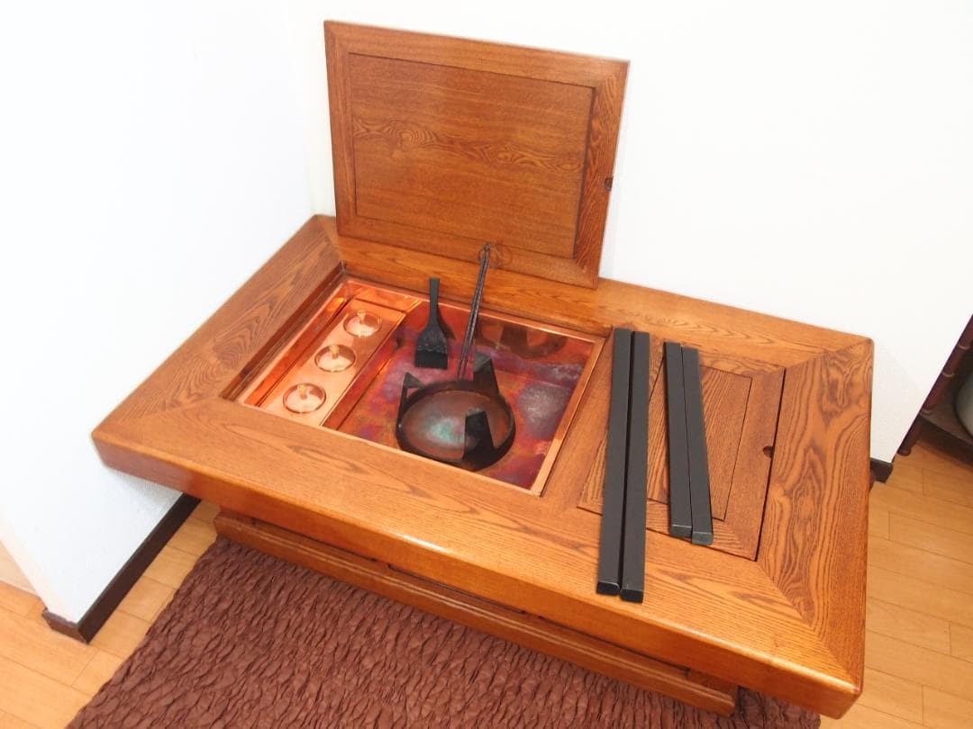 【美品】関西火鉢 囲炉裏テーブル 欅(ケヤキ) 無垢 燗銅壺 他付属品多数 家具