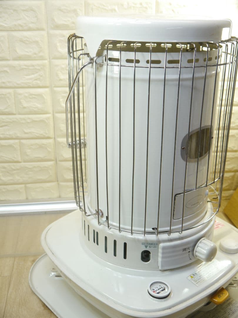 ◆極美品★2013年製だけど❤コロナ　ホワイト 石油ストーブ 安全ガード付き