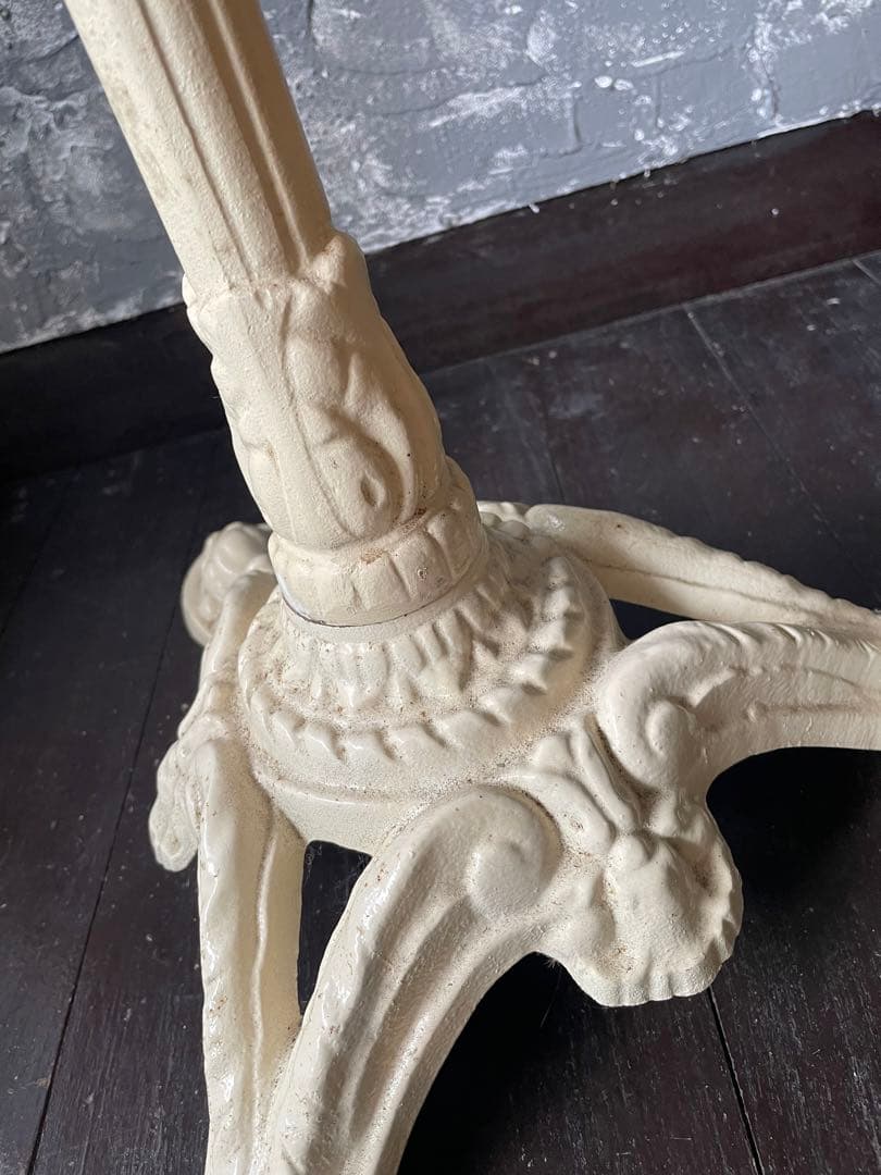 ビンテージ/カサブランカ/カフェテーブル/ラウンドテーブル/鉄脚/大理石/喫茶店