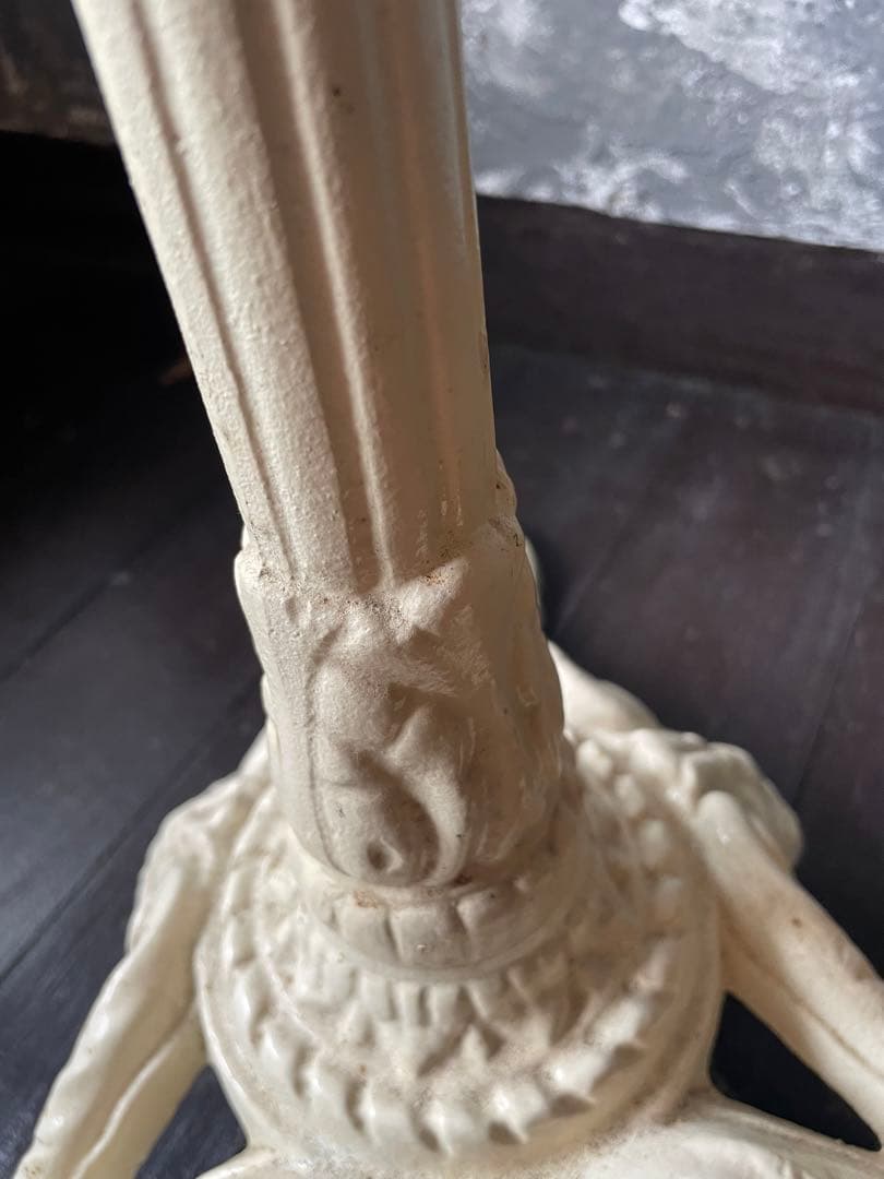 ビンテージ/カサブランカ/カフェテーブル/ラウンドテーブル/鉄脚/大理石/喫茶店