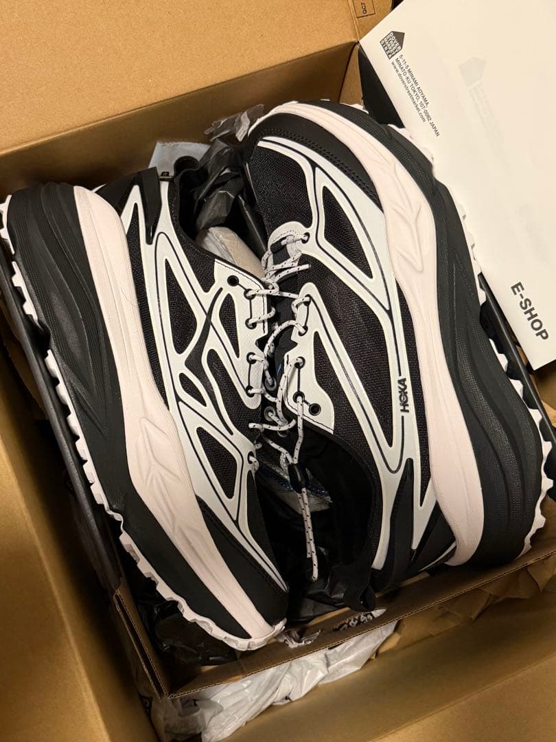 HOKA STINSON ONE7 + DSM コラボ