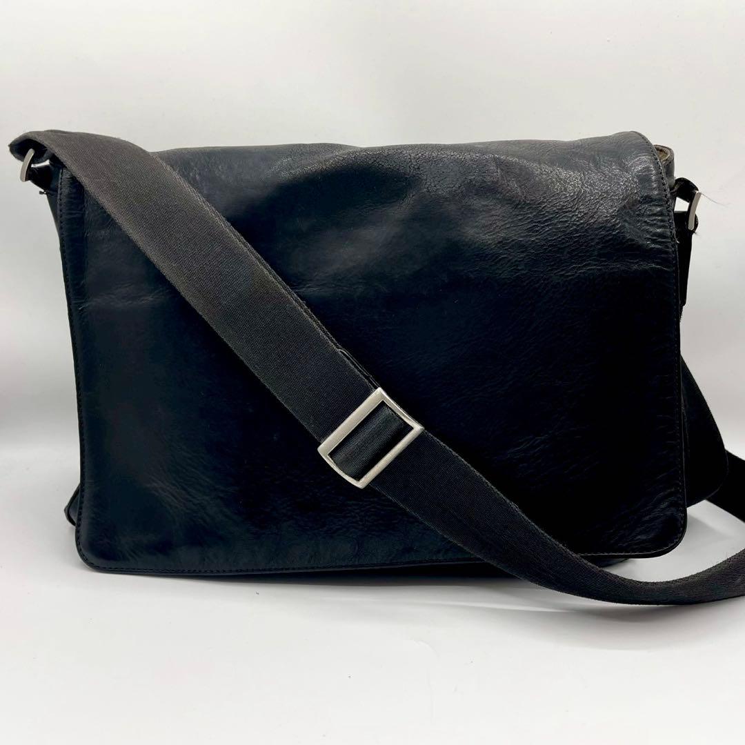 ココマイスター　マットーネ　ショルダーバッグ　レザー　メッセンジャー　黒