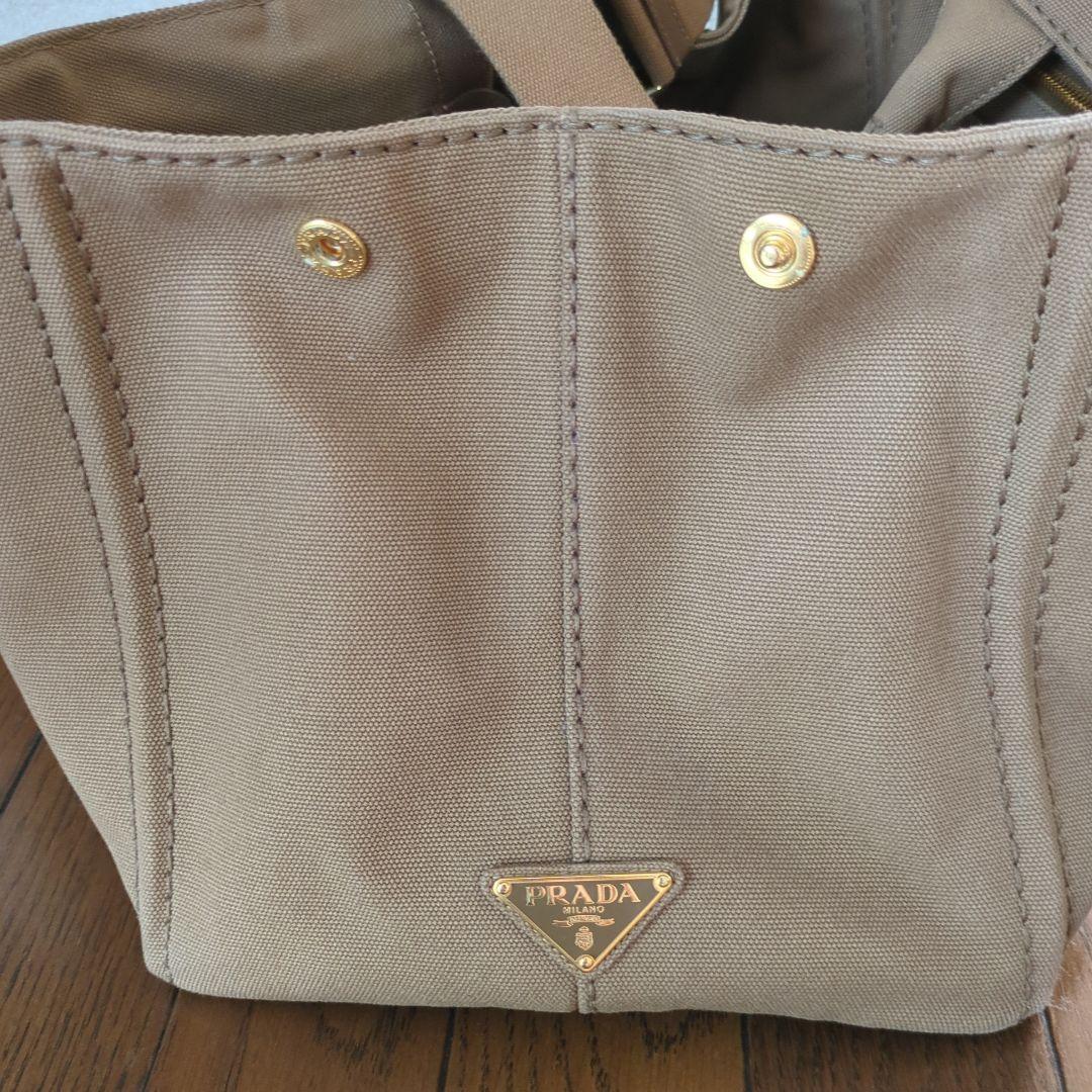 PRADA ベージュ トートバッグ
