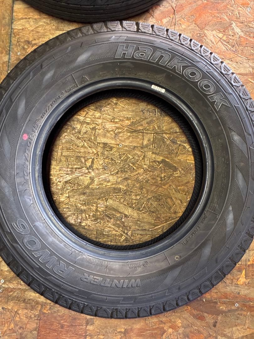 ハイエース キャラバン スタッドレス ４本 195/80R15 107/105L