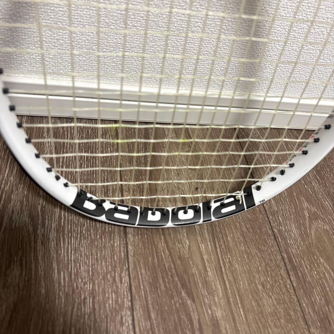 Babolat Pure Strike 100 テニスラケット