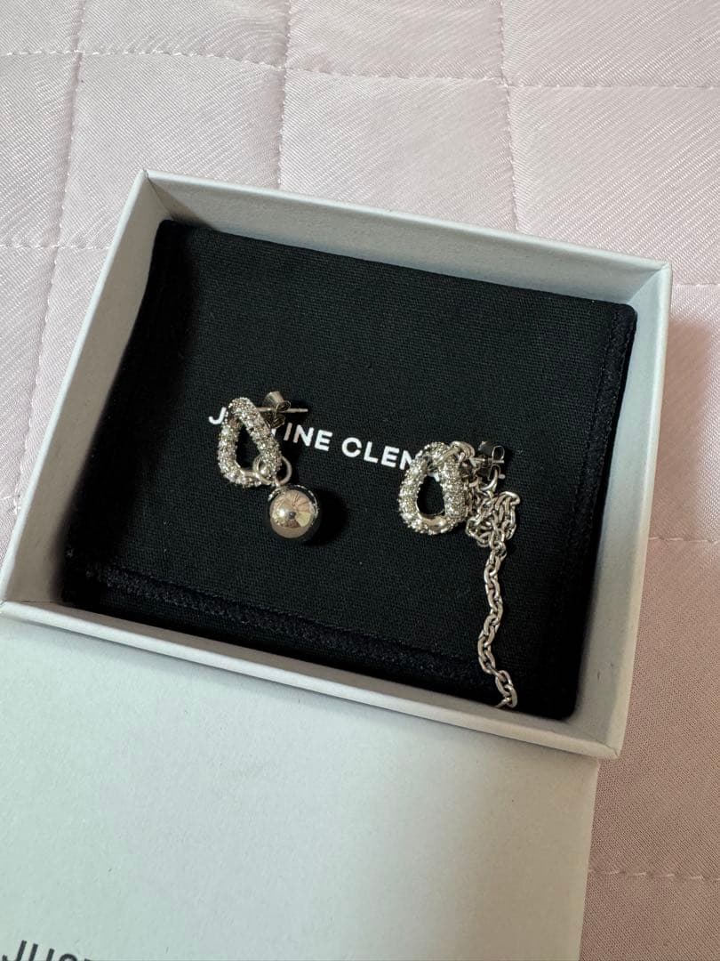 Justin clenquet ピアス