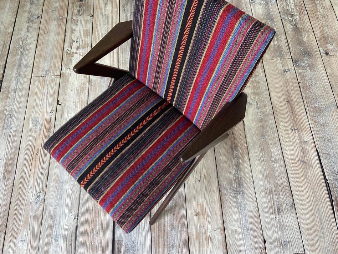 1人掛けリメイク椅子ヴィンテージソファ安楽椅子ネイティブ柄生地レトロディスプレイ