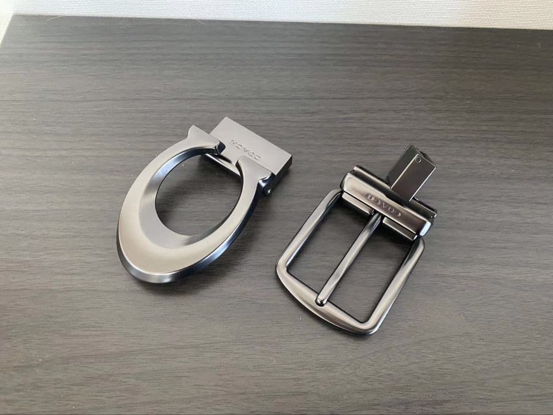 SALE♪コーチ　新品　リバーシブル　シグネチャーベルト　社会人　プレゼント