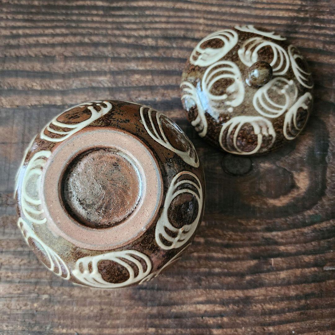 No.102　新品　やちむん　蓋物　タラフー