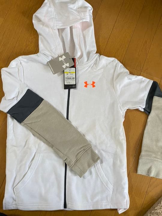 【お値下げ】新品アンダーアーマー  ４点セット