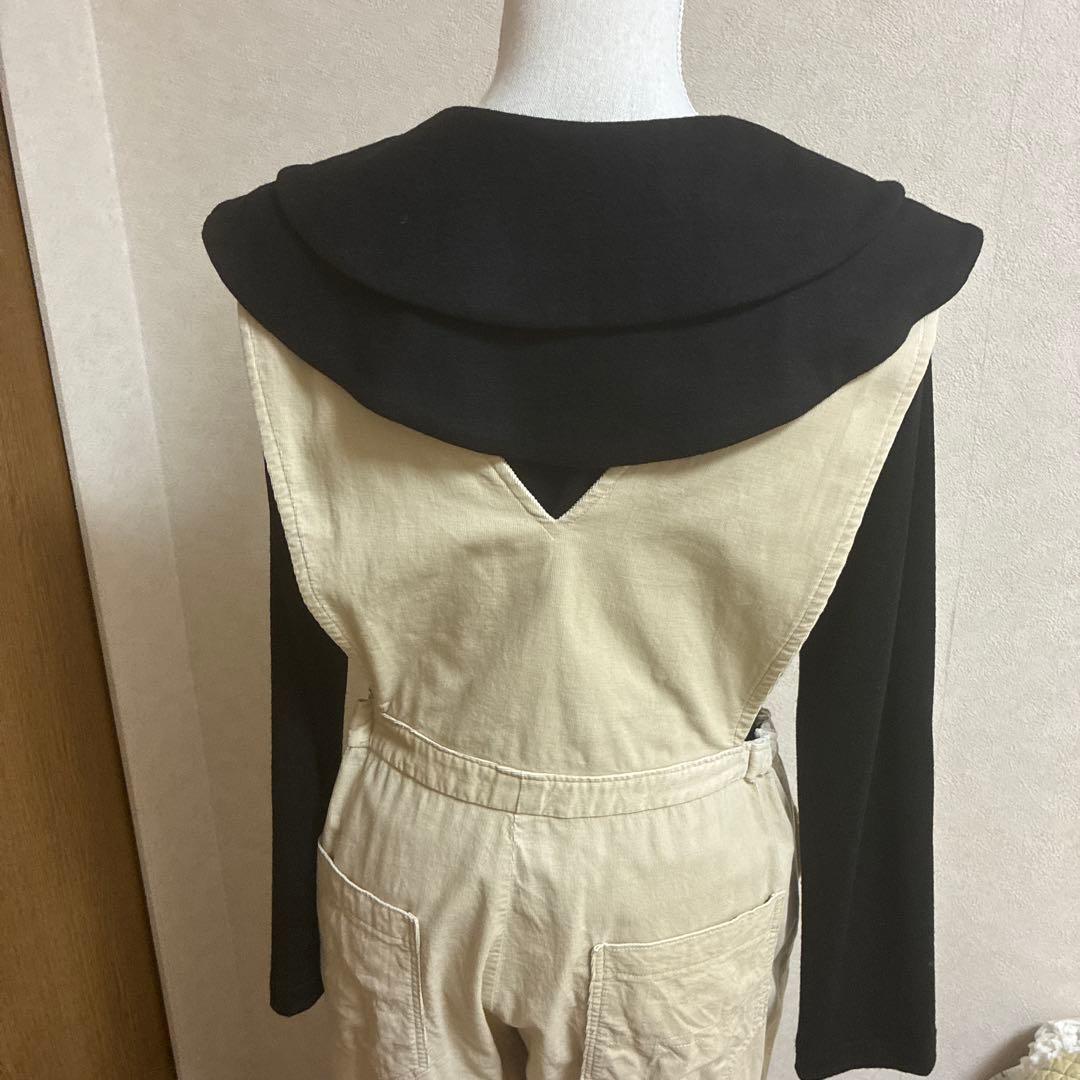 ギャルソン　 大きな襟付き黒長袖ニット