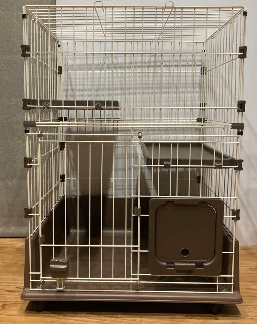 【ほぼ新品】2段出入り簡単ドア付きキャットケージ アンティークホワイト　コーナン