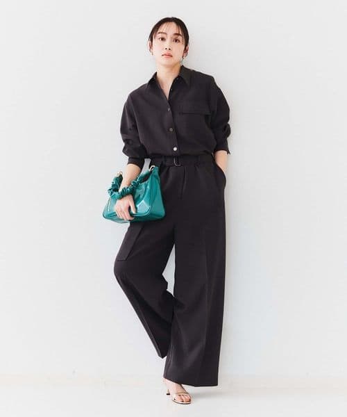 ★専用★　新品タグ付　シャツカラーオールインワン　朝比奈彩Oggi