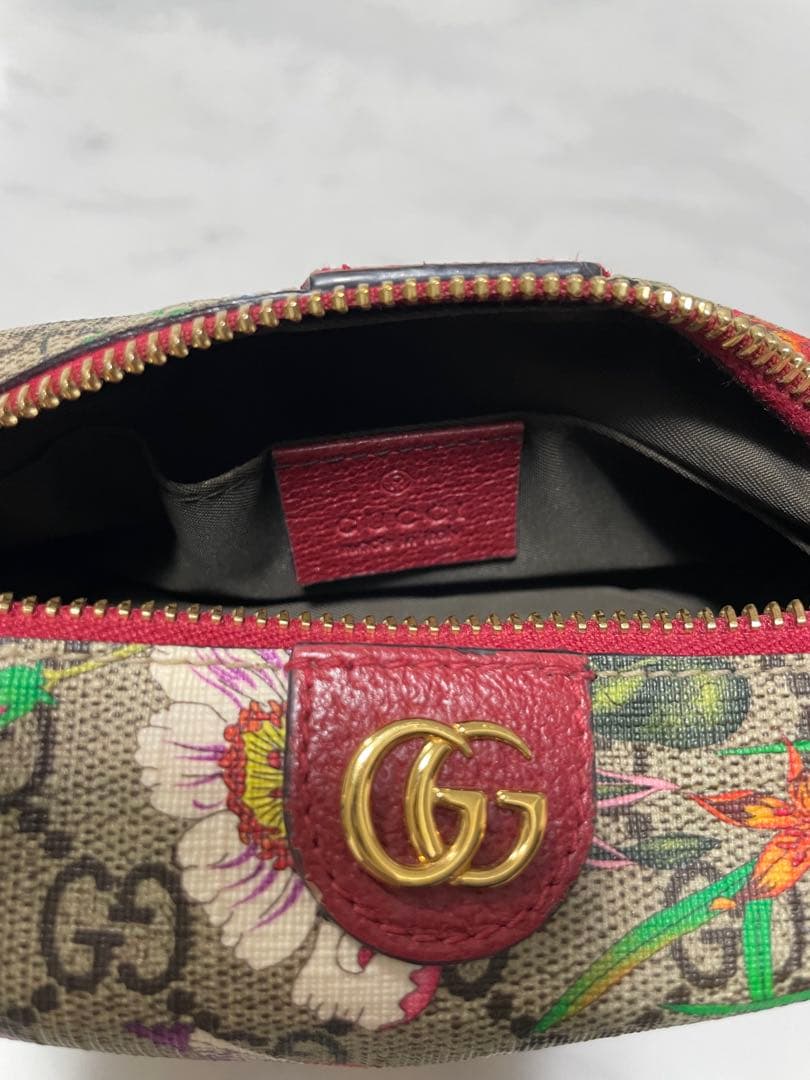 【お値引きしました】Gucci ポーチ