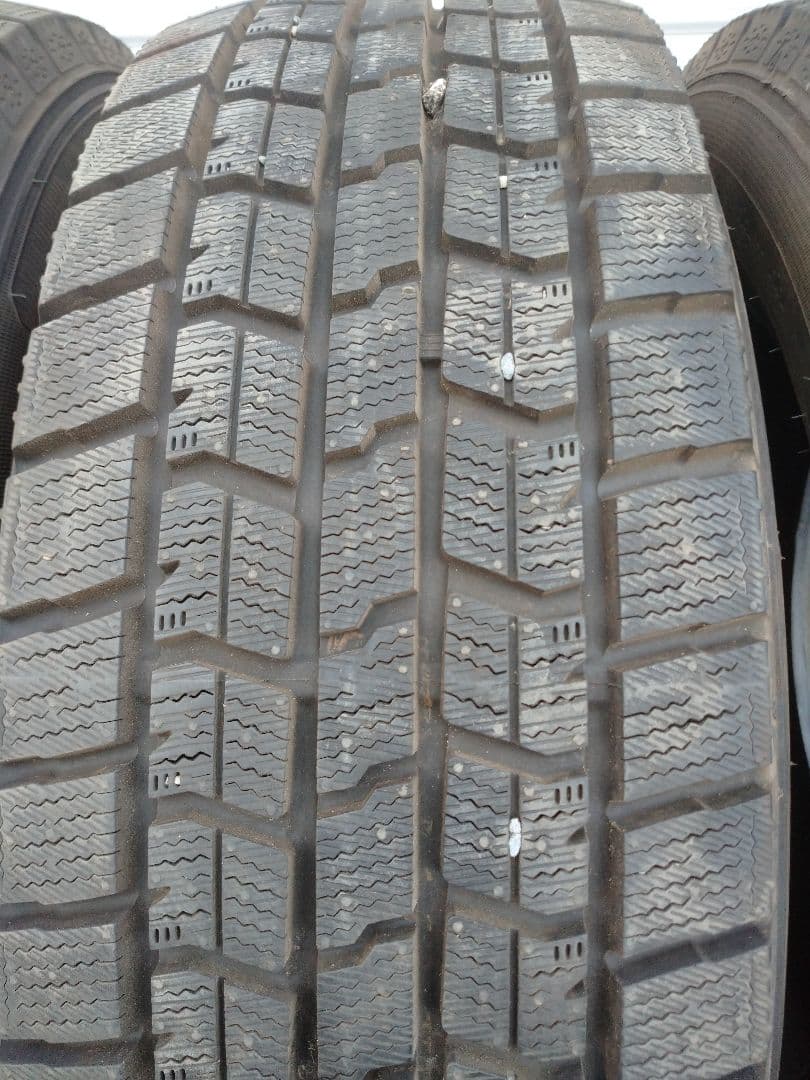 子柏薫 です。YEAR ICE NAVI7 205/60R16 92Q