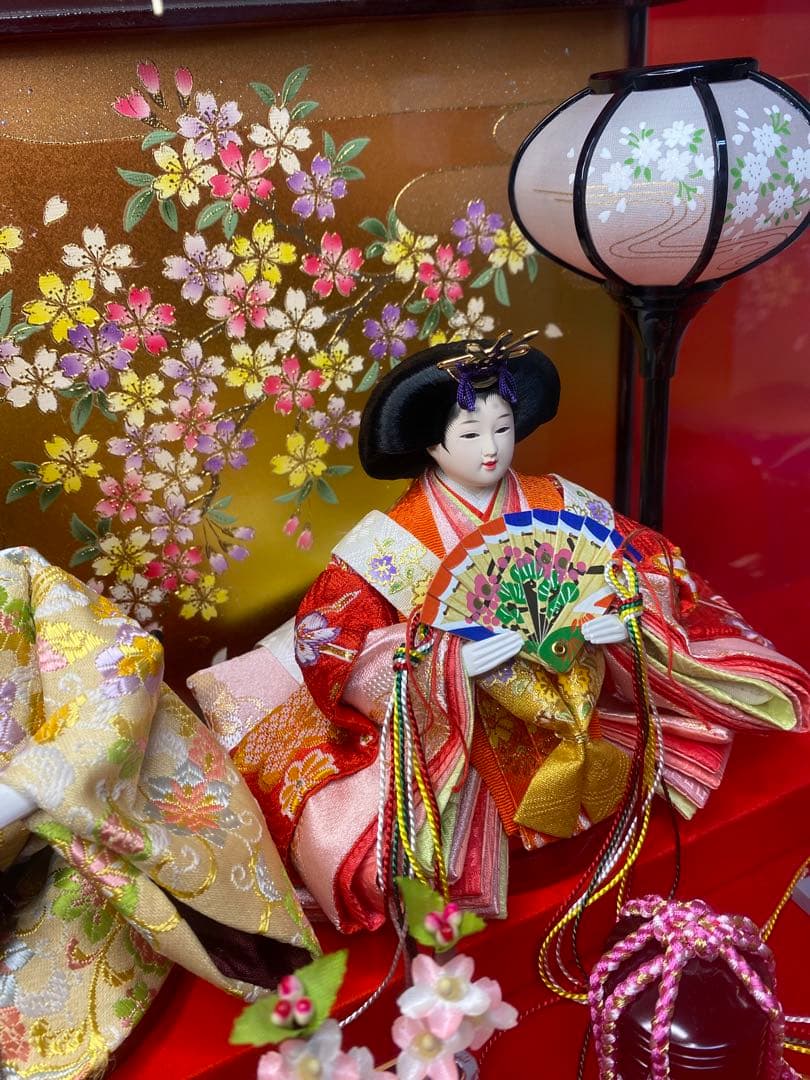 東京久月　雛人形　親王飾りガラスケース入り・間口約４４×奥行約２９×高さ約３２㎝