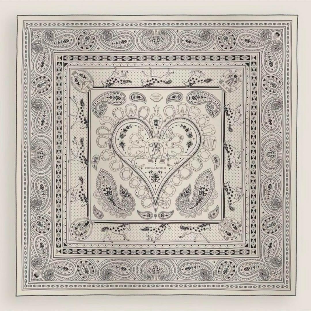 HERMES エルメス　シュヴァル・ドゥ・クール・バンダナ　新品未使用