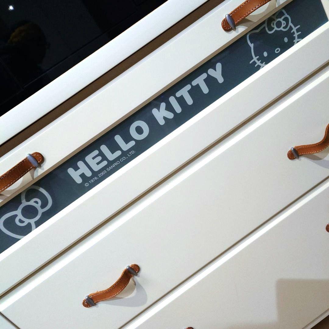 激レア 稀少 Hello kitty タンス