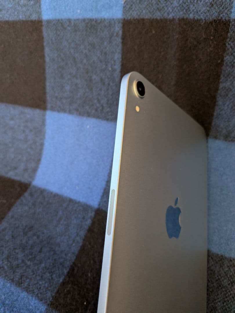 極美品iPad mini 7 (A17 Pro)128GB Wi-Fi＋ケース付