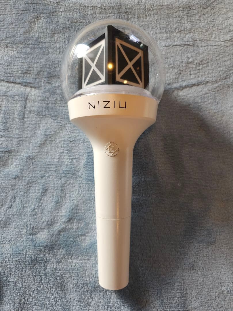 NiziU ペンライト official light stick