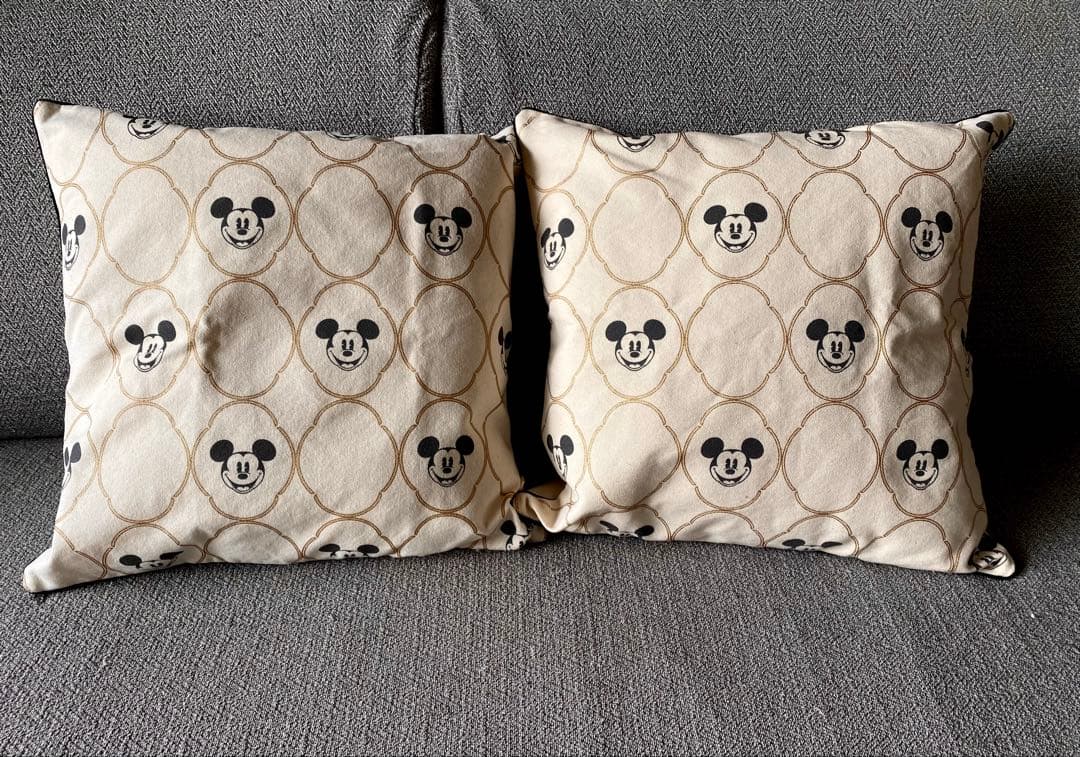 ミッキーマウス クッションカバー 2個セット　限定品