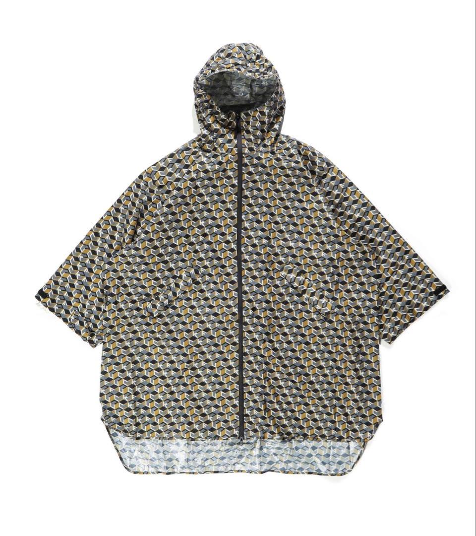 UNDERCOVER ✖️KiU コラボレインギア ポンチョ fuck柄