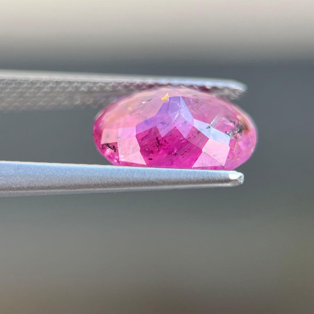 スリランカ産非加熱天然ルビールース