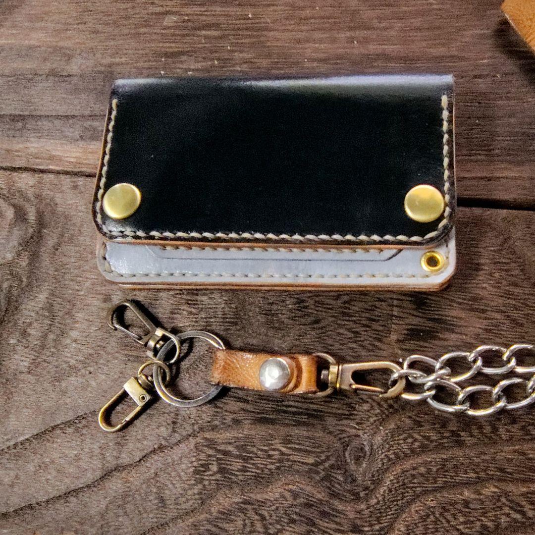 ミドルサイズ トラッカーウォレット 黒×グレー バラのカービング 手染め(78)