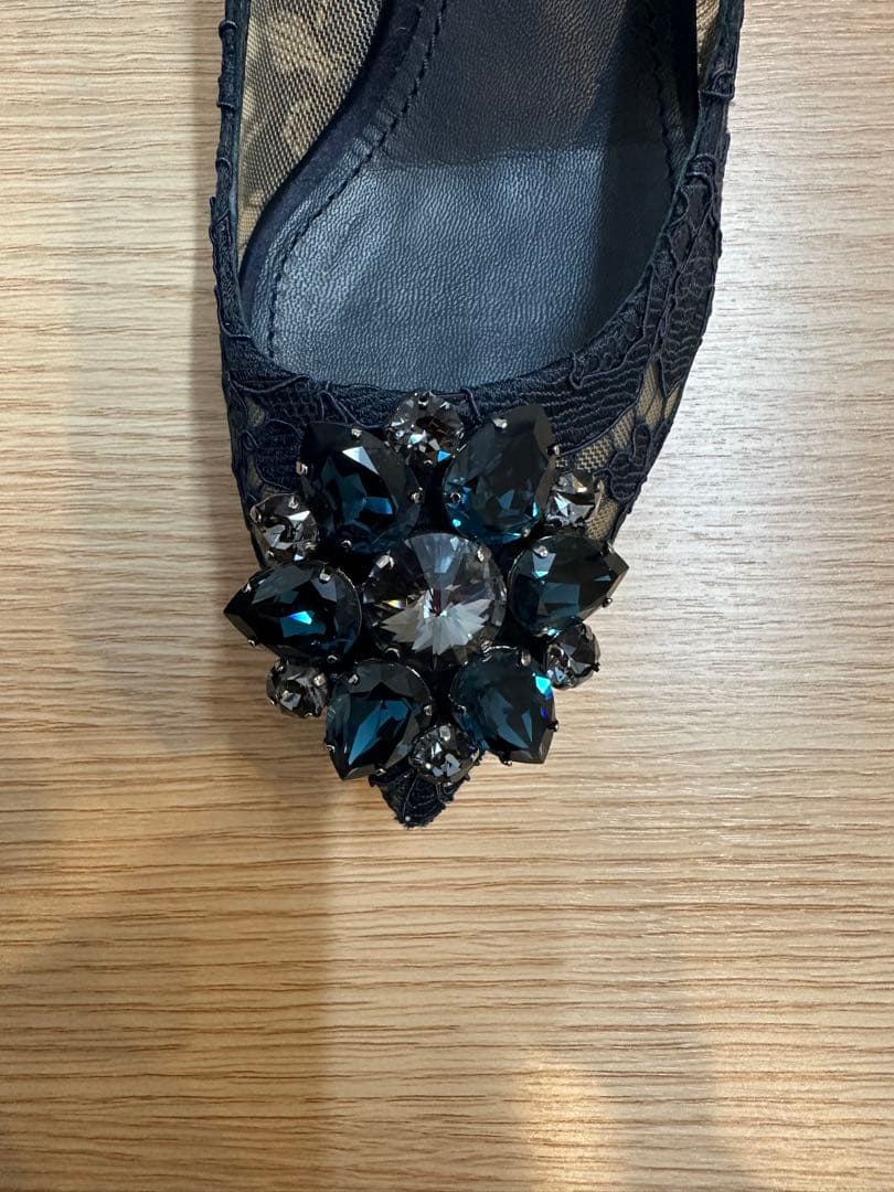 DOLCE & GABBANA ブラックレースパンプス