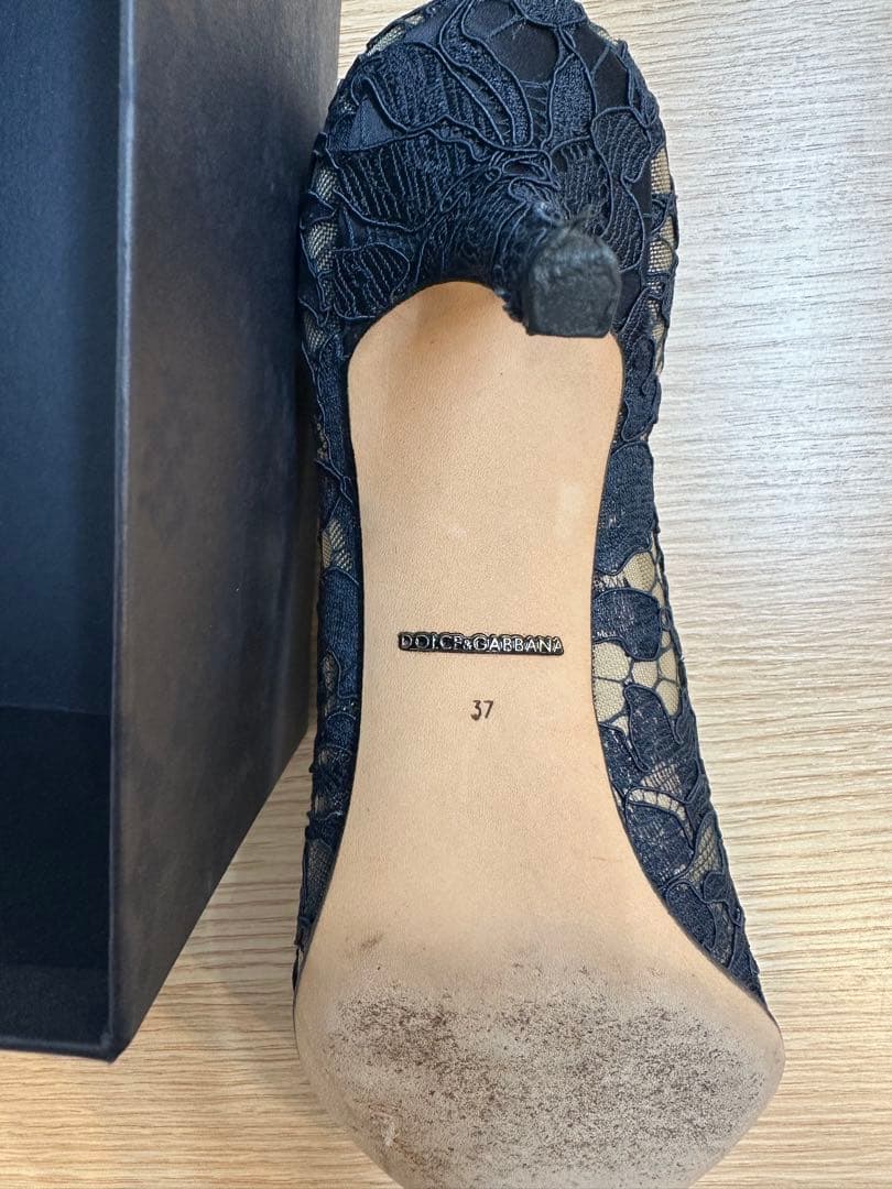 DOLCE & GABBANA ブラックレースパンプス