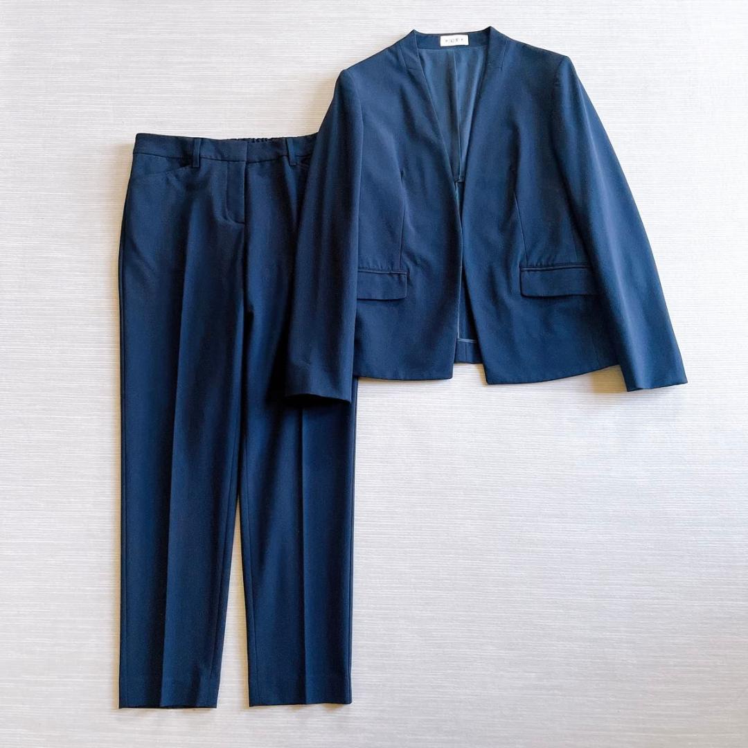 ＊美品【プラステ】セットアップ　パンツスーツ　カラーレスジャケット 　ネイビー