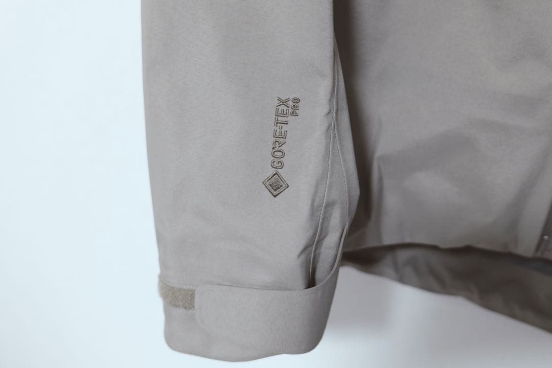 DESCENTE ALLTERRIN クレアス GORE-TEX Pro