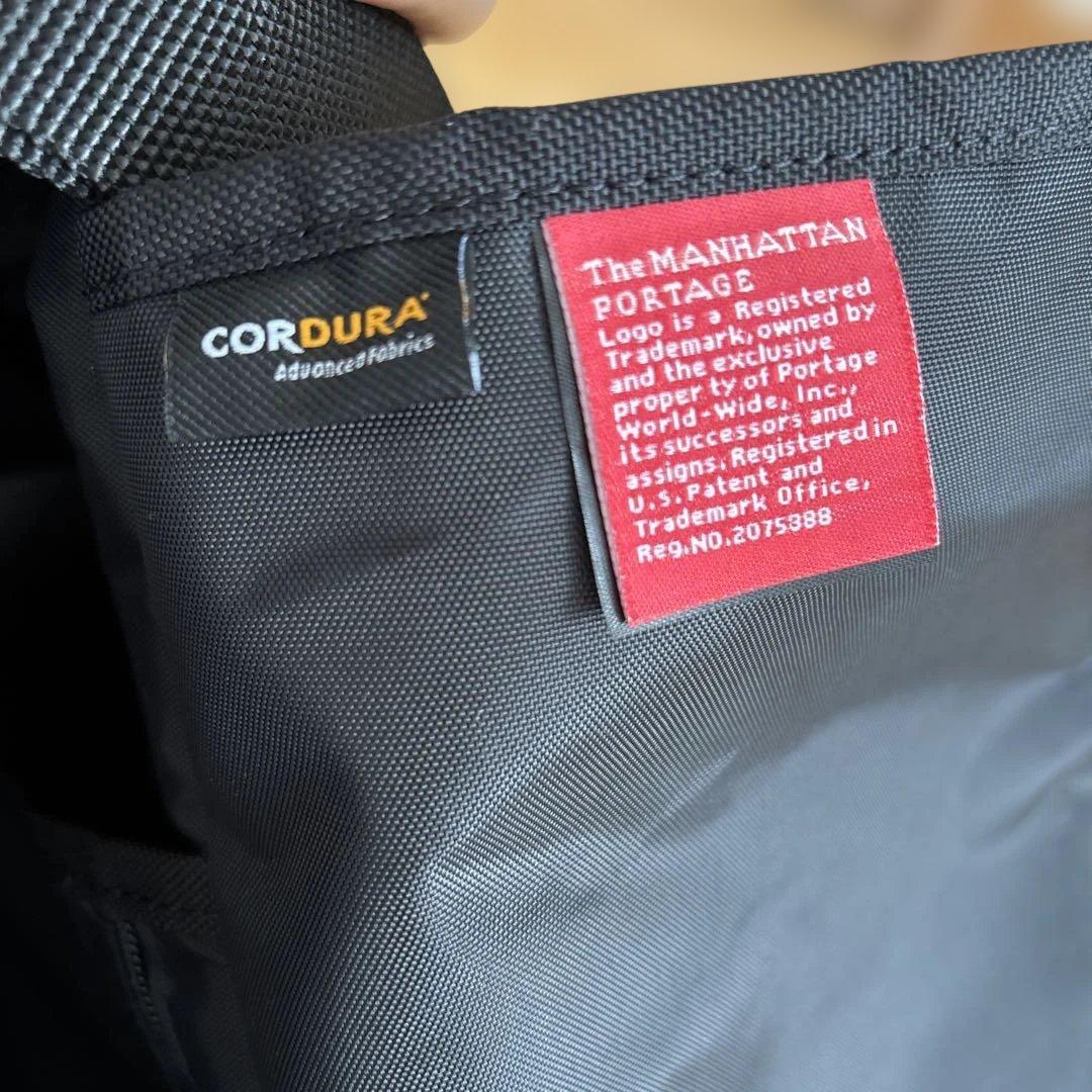 Manhattan Portage ブラック メッセンジャーバッグ