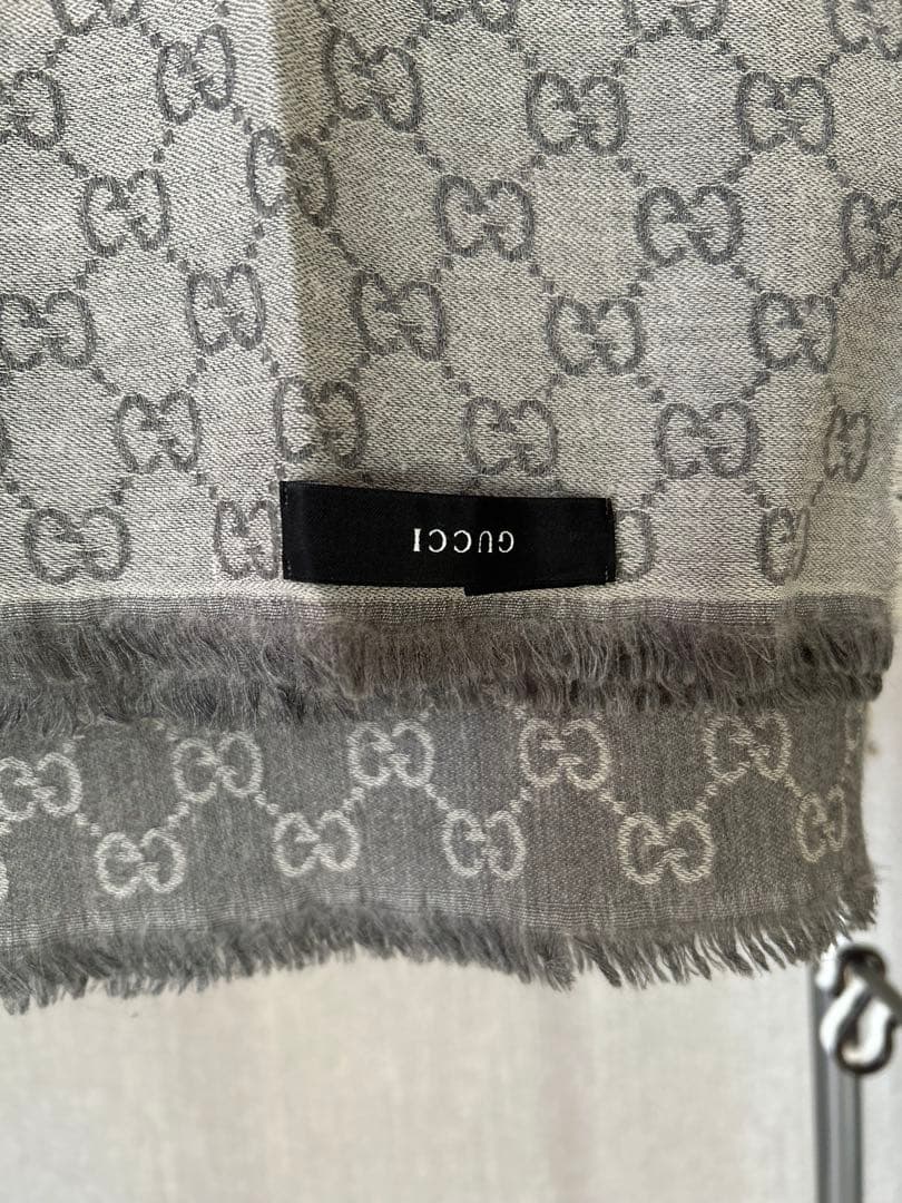 【専用】GUCCI グッチ　正方形大判ストール【約135cmから140cm】