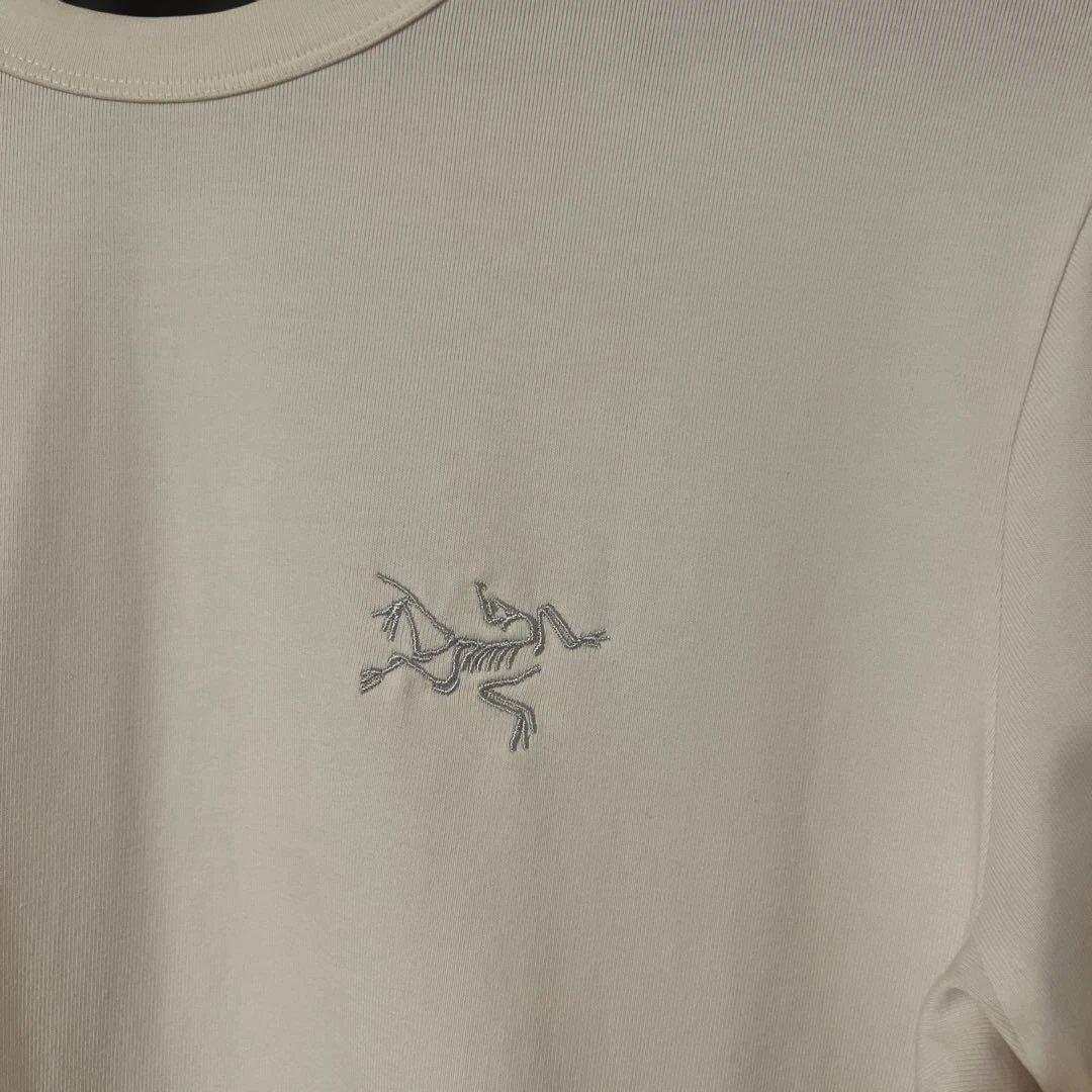 ARC'TERYX 長袖ホワイトCaptive ArcWord LS