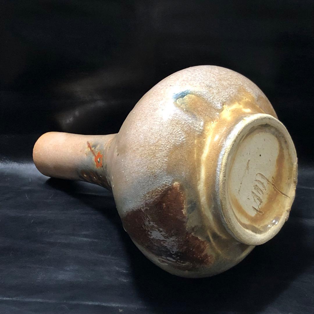 美しい古美術◾️蔵から見事な梅の木が描かれた釉薬どろどろね花瓶、壺、壷が出て来た。