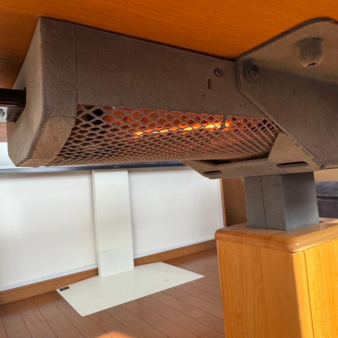 ダイニングテーブル コタツ機能付き こたつ布団付き　高さ調整可能 /昇降コタツ