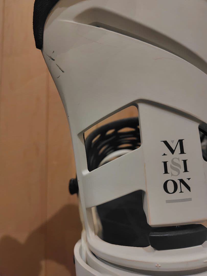 Burton ビンディング MISSION Mサイズ